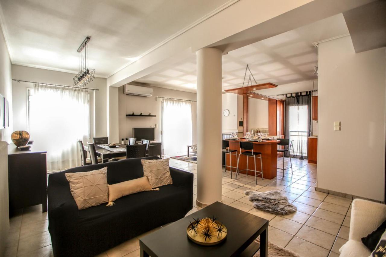 Grand Meteora Central Luxury Apartment كالامباكا المظهر الخارجي الصورة