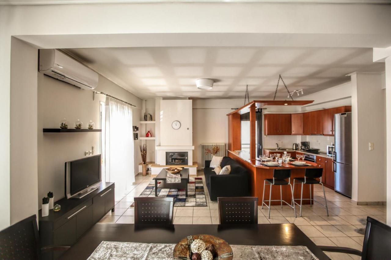 Grand Meteora Central Luxury Apartment كالامباكا المظهر الخارجي الصورة