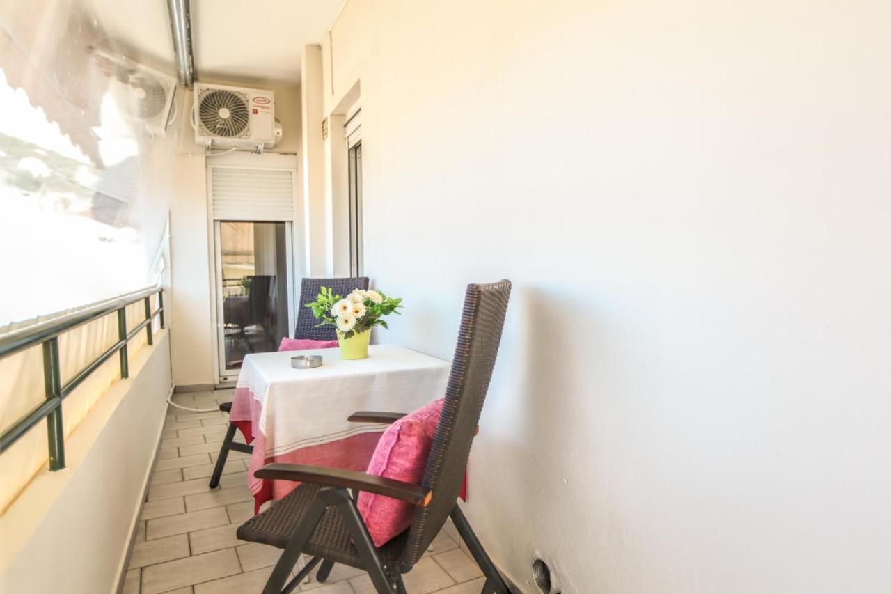 Grand Meteora Central Luxury Apartment كالامباكا المظهر الخارجي الصورة
