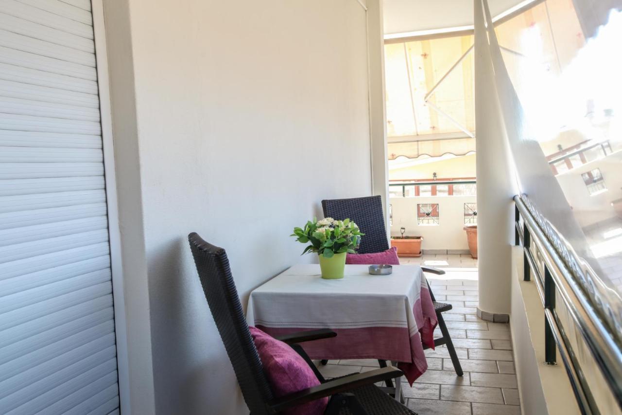 Grand Meteora Central Luxury Apartment كالامباكا المظهر الخارجي الصورة