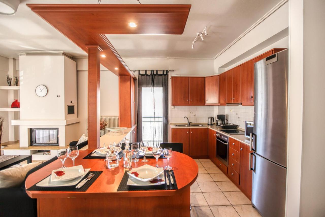 Grand Meteora Central Luxury Apartment كالامباكا المظهر الخارجي الصورة